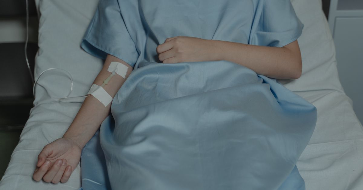 primary care doctor near me: patient checking in at reception